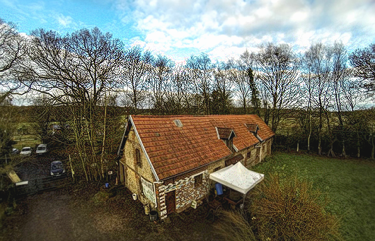 contre Auchan et son monde : Basta Mag (clic)